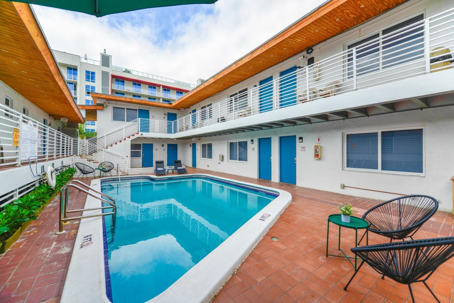 Ocean View Balcony With Pool & Parking -M42 Apartment Hollywood Luaran gambar
